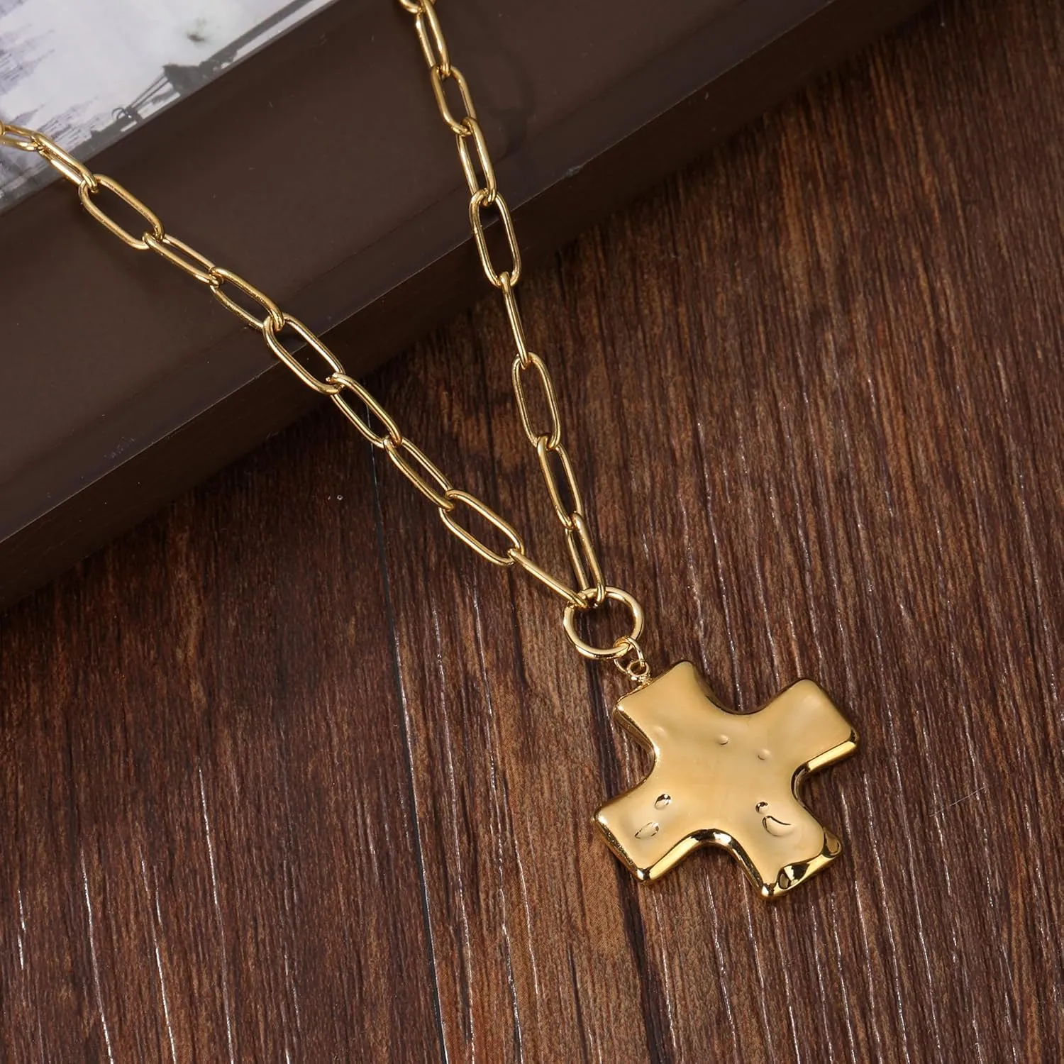MQV Chunky Statement Gold Hammered Bold Cross Necklace Thick Chain Vintage Chain Pendant Jewelry